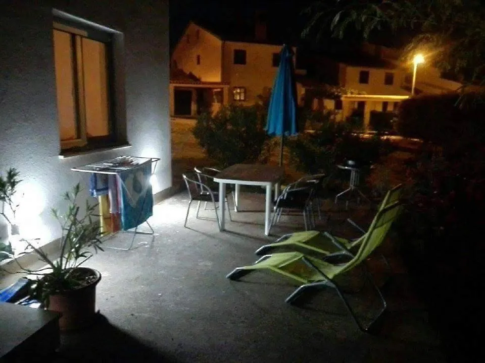 Apartment Stinjan Kascuni Pula